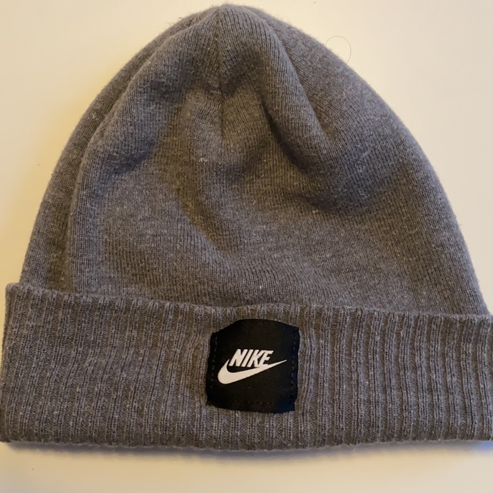 Nike beanie.